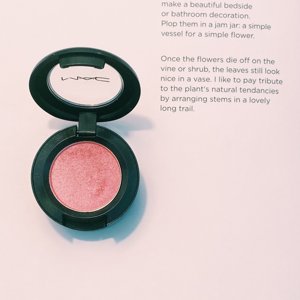 MAC Cosmetics Eyeshadow Veluxe Pearl in Da Bling